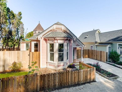 Willamette River - Multnomah County Home For Sale in Portland Oregon