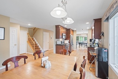 This stunning 4 Bedroom, 4 Full Bath end-unit Townhouse offers - photo 10