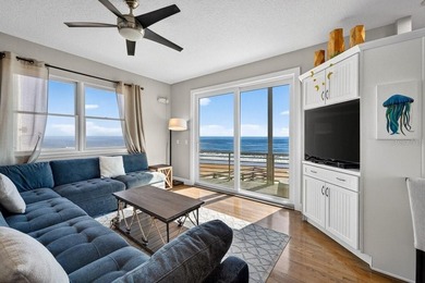 RARE DIRECT OCEANFRONT OPPORTUNITY! *Blue Moon,* offered for the - photo 7