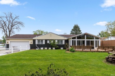 Lake Home For Sale in Syracuse, Indiana