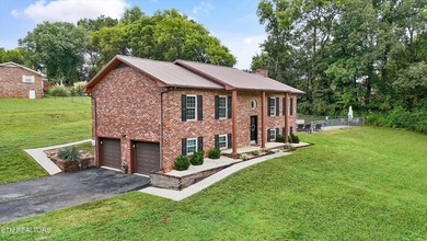 Move-In Ready Split Rancher - Perfect for Living, Relaxing & - photo 2