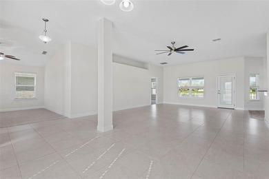 Welcome to this beautiful 4 bedroom/3 bathroom home in the - photo 3