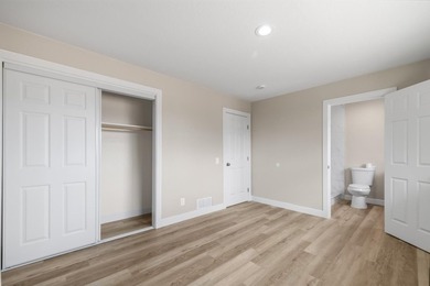 Owners willing to offer up to $10,000 for closing cost - photo 16