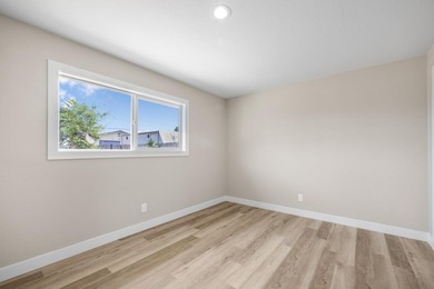 Owners willing to offer up to $10,000 for closing cost - photo 18