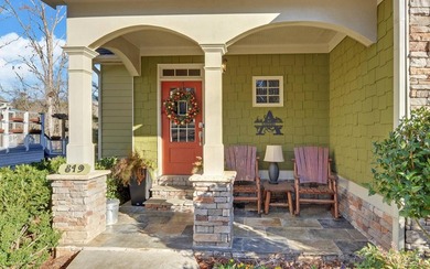 Experience lake living at its best in this beautifully crafted 4 - photo 3