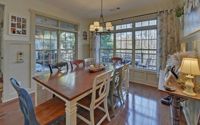 Experience lake living at its best in this beautifully crafted 4 - photo 10