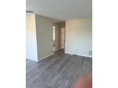 LOOKING FOR A PROPERTY THAT HAS A SHORT-TERM LICENSE - photo 41