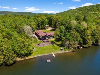 (private lake, pond, creek) Home For Sale in Hallstead Pennsylvania