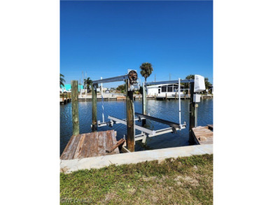 ESCAPE TO PARADISE in St. James City, Pine Island, Florida! This - photo 3