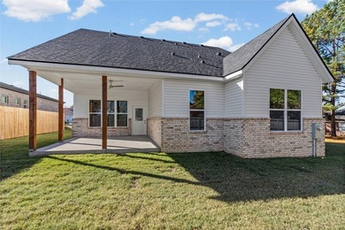 Seller offering $2,000 towards rate buydown or closing costs! - photo 13