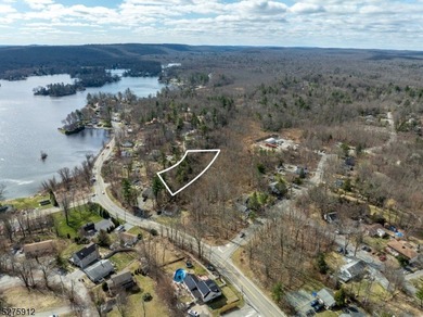 Lakeview Lot with Architectural Drawings, Survey and 3 Bedroom - photo 14