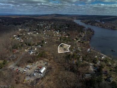 Lakeview Lot with Architectural Drawings, Survey and 3 Bedroom - photo 21