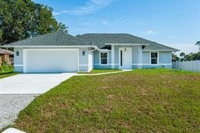 (private lake, pond, creek) Home For Sale in Vero Beach Florida