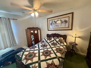Welcome to this beautifully maintained home in the Arrowhead - photo 10
