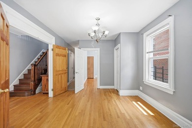Updated and ready for your movee visit 400 Pratt Ave, Plenty of - photo 10