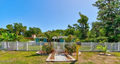 (private lake, pond, creek) Home For Sale in Daytona Beach Florida