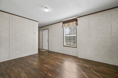 Looking to downsize and declutter? This 1 bedroom 1 bath 2016 - photo 4
