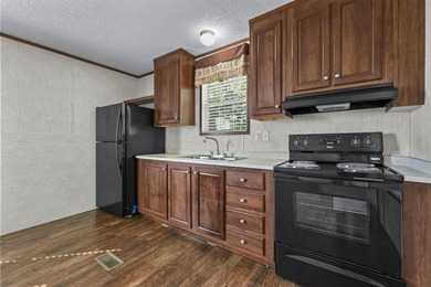 Looking to downsize and declutter? This 1 bedroom 1 bath 2016 - photo 8