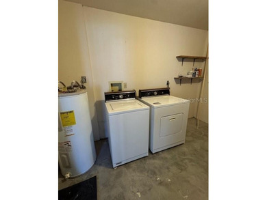 Don't wait to purchase this starter home or downsize in Sarasota - photo 13