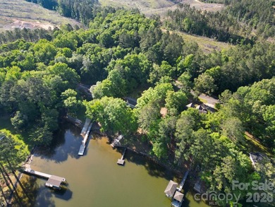 Beautiful waterfront retreat on Lake Wateree! Nestled in a quiet - photo 18
