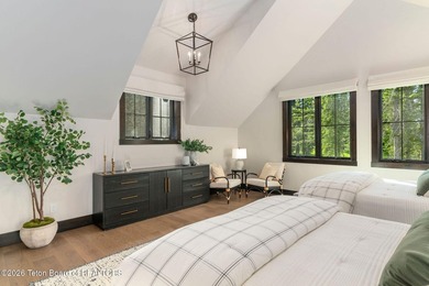 Experience an extraordinary mountain retreat within the - photo 18