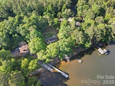Beautiful waterfront retreat on Lake Wateree! Nestled in a quiet - photo 20
