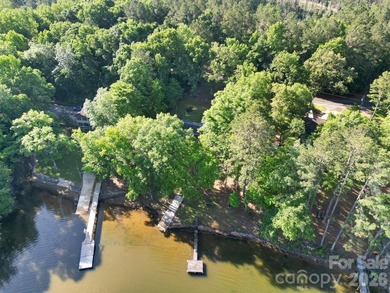 Beautiful waterfront retreat on Lake Wateree! Nestled in a quiet - photo 21