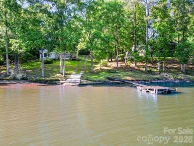 Beautiful waterfront retreat on Lake Wateree! Nestled in a quiet - photo 26