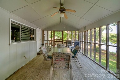 Beautiful waterfront retreat on Lake Wateree! Nestled in a quiet - photo 38