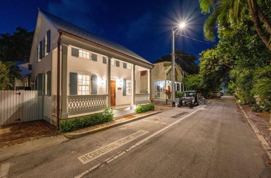 Experience the ideal blend of historic charm and modern luxury - photo 4