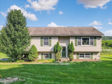 Lake Home Sale Pending in East Stroudsburg, Pennsylvania