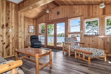 Experience true Northwoods living with this charming property - photo 7