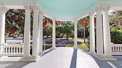 Timeless Southern charm meets refined luxury in this - photo 11
