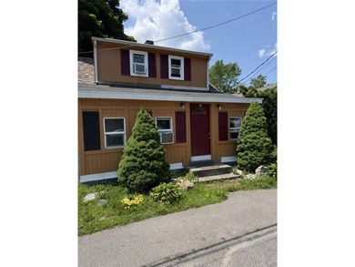 Oakland Beach offers unlimited potential with this 3 bed 1 bath - photo 1