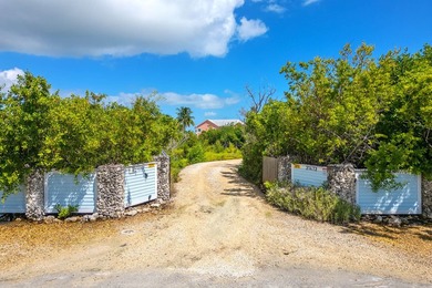 Welcome to an exquisite open-water retreat in Big Pine Key, an - photo 8