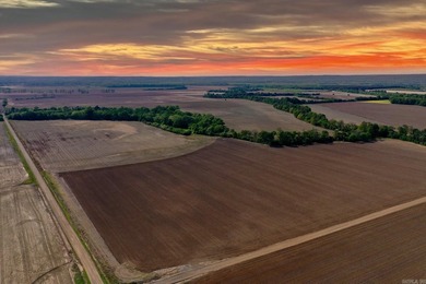 Located just 3 miles from Bradford, this highly productive 368 - photo 3