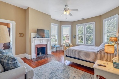 Timeless Southern charm meets refined luxury in this - photo 43