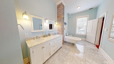 Timeless Southern charm meets refined luxury in this - photo 45