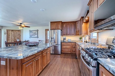 Opportunity to own a fully renovated home on the highly - photo 5