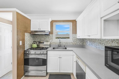 Nestled in the sought-after San Remo section of Kings Park, this - photo 9