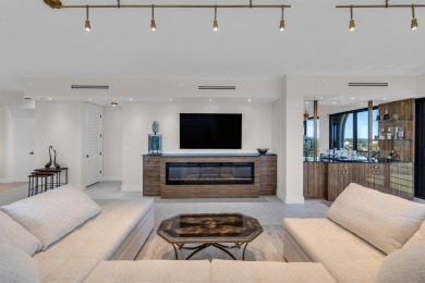 Lake Condo For Sale in Boca Raton, Florida