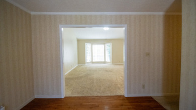 ESTATE SALE -- SPACIOUS ALL-BRICK HOME IN HIGHLAND FOREST - photo 7