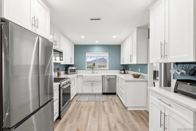 Wake up to breathtaking mountain views and embrace effortless - photo 10