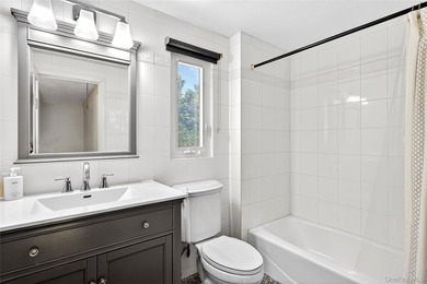 Per Seller's Request - Cash Buyers Only. Welcome to Manhasset! - photo 14