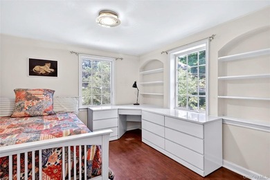 Per Seller's Request - Cash Buyers Only. Welcome to Manhasset! - photo 17