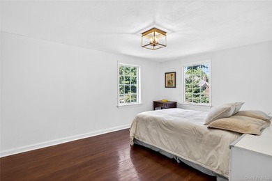 Per Seller's Request - Cash Buyers Only. Welcome to Manhasset! - photo 18