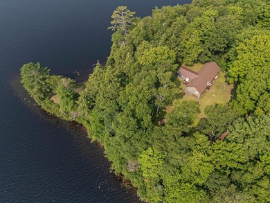 Your own private island-like paradise! Nestled on a peninsula - photo 2