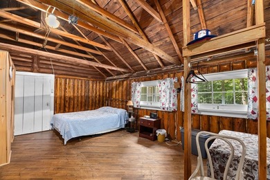 Your own private island-like paradise! Nestled on a peninsula - photo 10