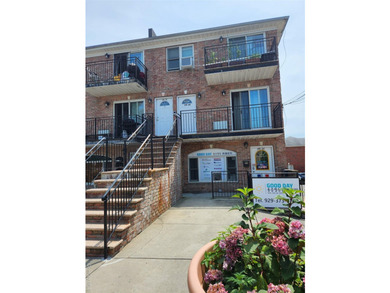 good location 4familles, 1FL Dr, office , back to 1br 1beth - photo 2