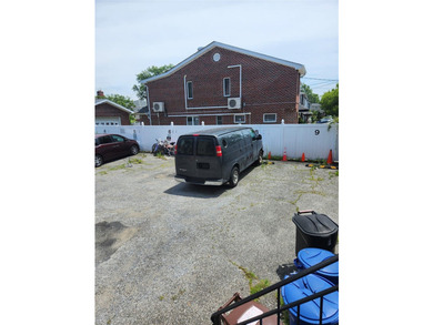 good location 4familles, 1FL Dr, office , back to 1br 1beth - photo 4